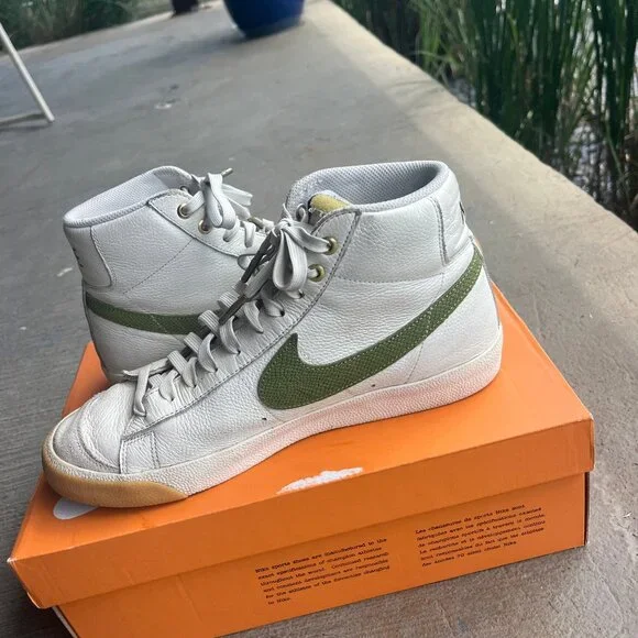 Men's Nike Blazer Mid '77 Vnt size 10 - Asparagus/Bone - Picture 5 of 10
